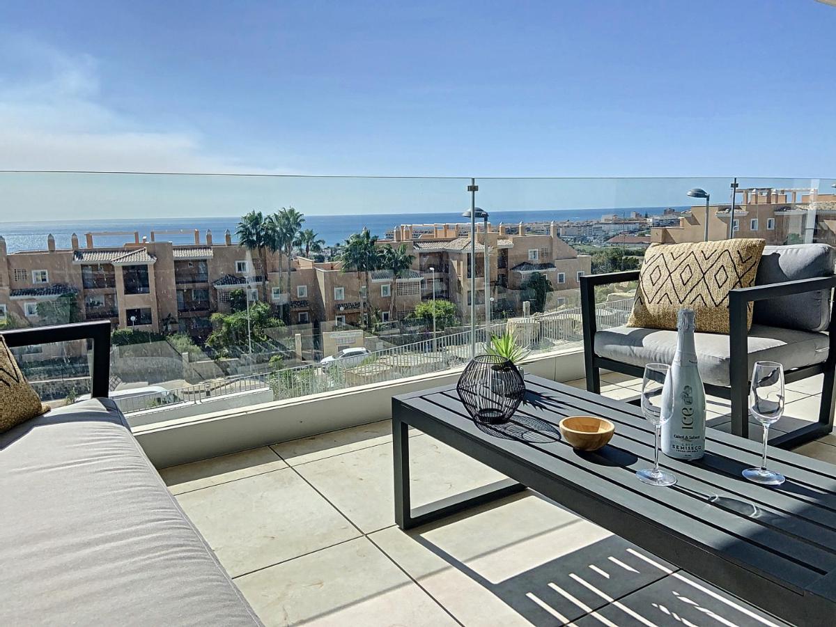 Via Celere 2330 Sea View Apartment 卡萨雷斯 外观 照片